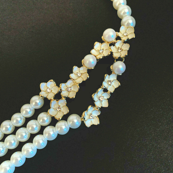 OSCAR DE LA RENTA RUNWAY FAUX PEARL NECKLACE - Picture 5 of 7